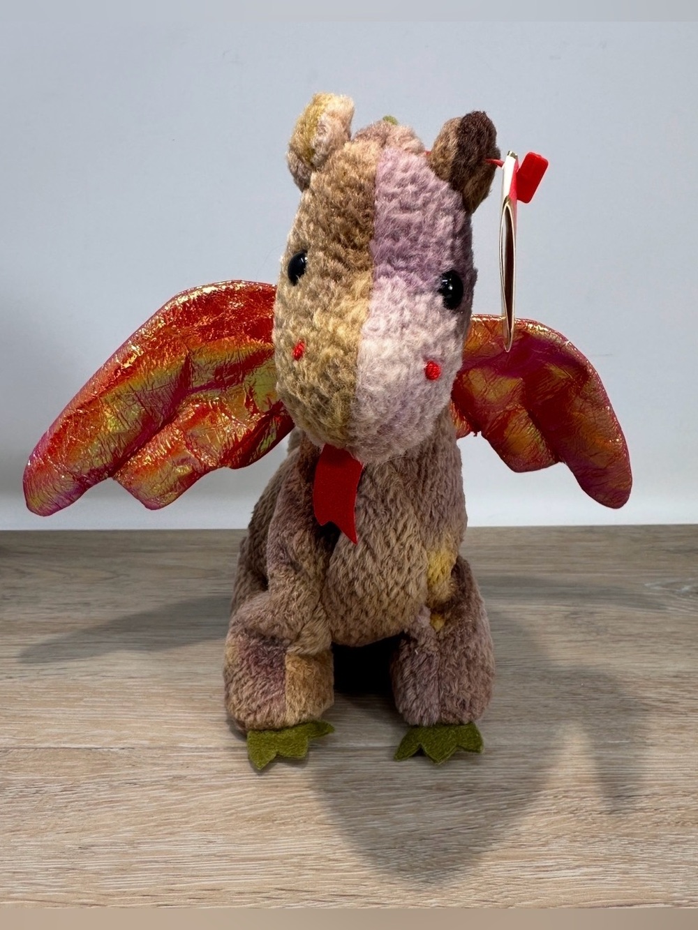 TY Beanie Babies Scorch the Dragon MINT Swing Tag 1998 PE Pellets China EUC